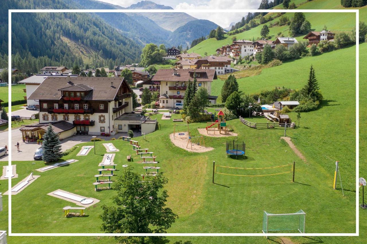 Gutshof - Urlaubsresort Hafele St. Jakob in Defereggen Exterior foto