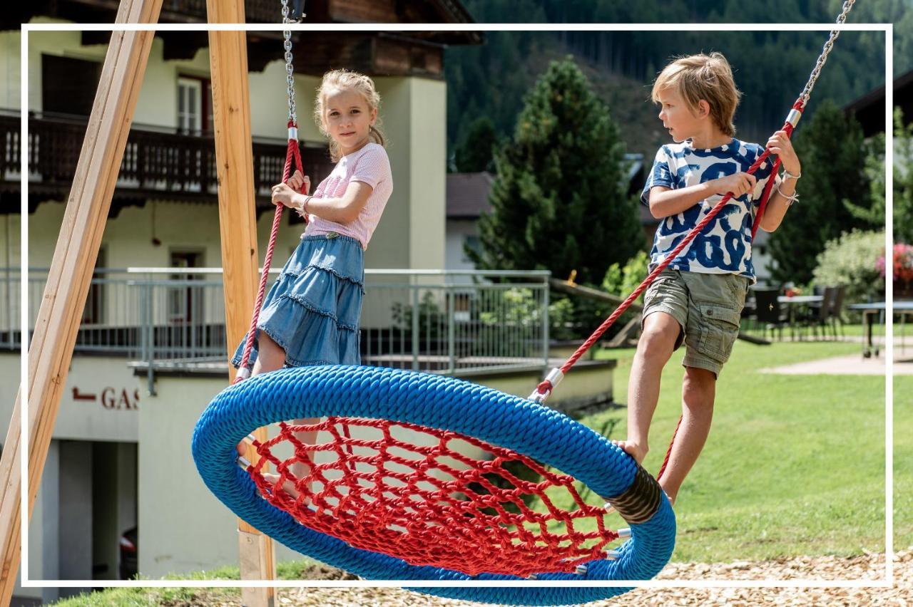 Gutshof - Urlaubsresort Hafele St. Jakob in Defereggen Exterior foto